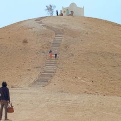 Le Miracle du Saint Inconnu : croire pour exister au Maroc