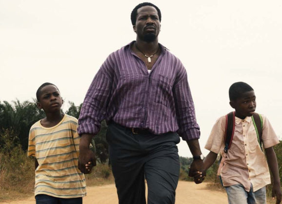 Un jour avec mon père (My Father&rsquo;s Shadow) : un père, ses fils et Lagos